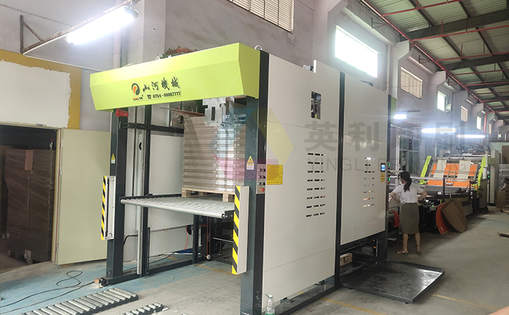 165全自动高速一体化裱纸机